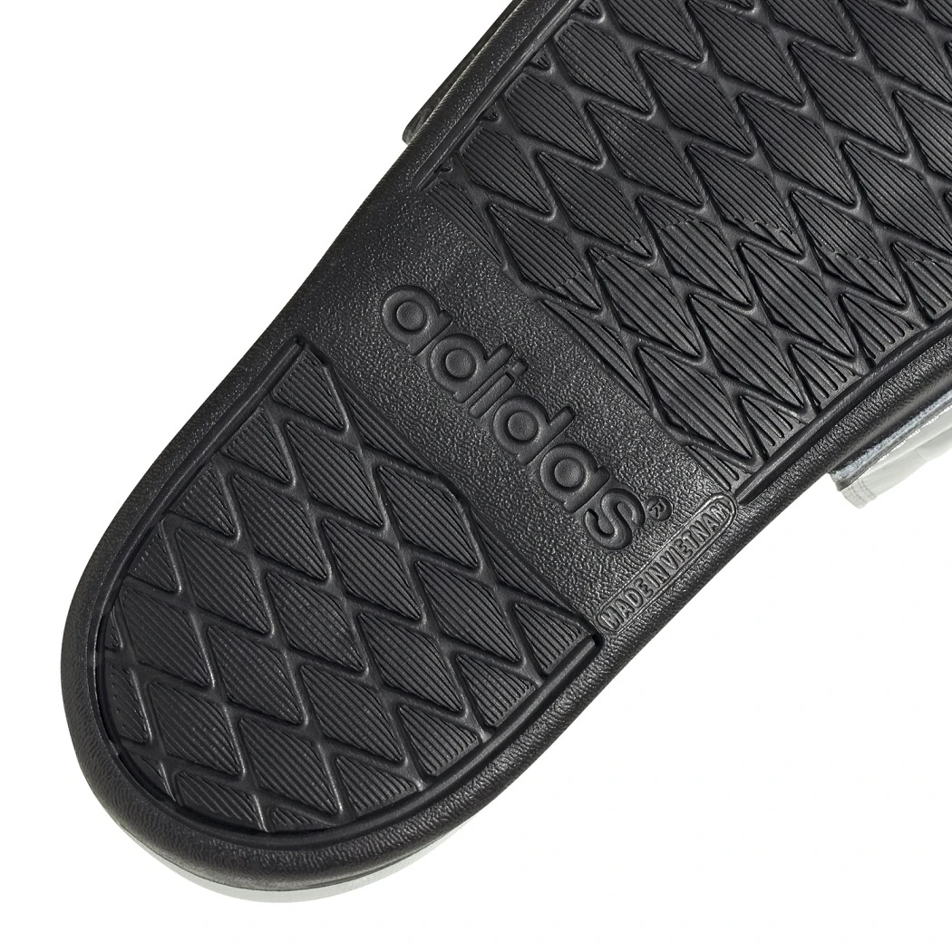 ADIDAS PERFORMANCE Adidas Adilette Comfort Metallicsilber Badeschuhe Damen 7 ADIDAS PERFORMANCE Adidas Adilette Comfort Metallicsilber Badeschuhe Damen – Bild 7