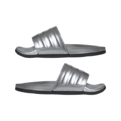 ADIDAS PERFORMANCE Adidas Adilette Comfort Metallicsilber Badeschuhe Damen 19 ADIDAS PERFORMANCE Adidas Adilette Comfort Metallicsilber Badeschuhe Damen -Wilson || Head || ADIDAS PERFORMANCE Verkäufe adidas FW7683 adilette Comfort209 1200x1200 1